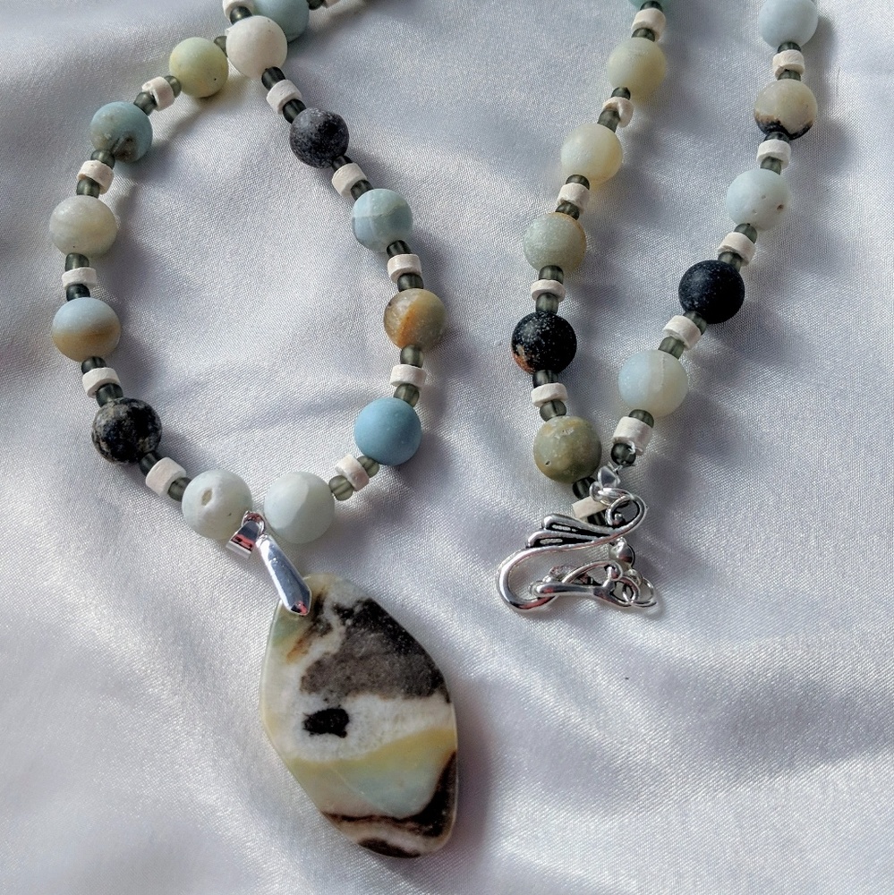 Handmade ultra-long Amazonite pendant necklace - Picture 6 of 6